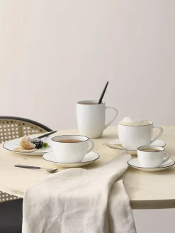 cappuccinotasse mit unterteller, ligne noire