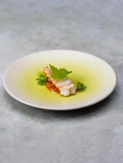 dessertteller koi by tim raue