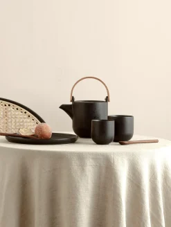 teekanne mit holzgriff, kuro