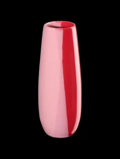 vase, strawberry smoothie